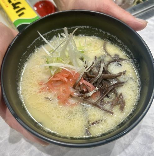 とんこつベース たちうおのラーメン
