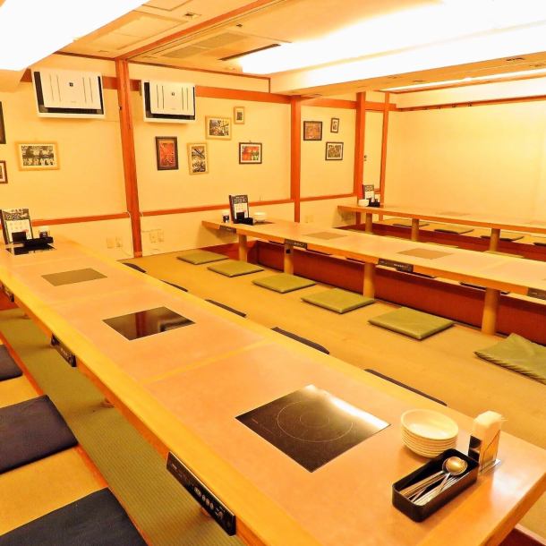 [Perfect for various banquets ★Complete private room for 50 or more people OK!] Private room for 18 people can connect 3 rooms for banquets up to 54 people!It is often used for various banquets★Famous in Korea Nabe! You can enjoy Korean cuisine to your heart's content, such as "Takkanmari" and the standard "Samgyeopsal".Book your party early!