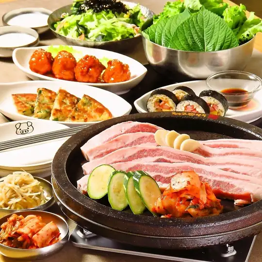当天预订没问题！烤五花套餐（含标准畅饮）6,500日元 → 5,500日元