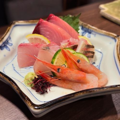 厳選された旬の魚介を使用