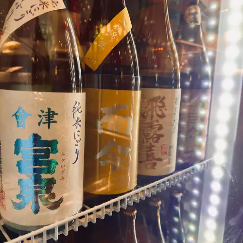 【日本酒が自慢】お酒好きにはたまりません!良質な日本酒を、リーズナブルな価格でお楽しみいただけます。