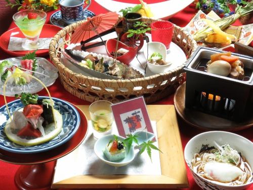 We accept reservations for various banquets such as receptions and welcome and farewell parties.Kaiseki course with seasonal ingredients starting from 4,620 JPY (incl. tax)