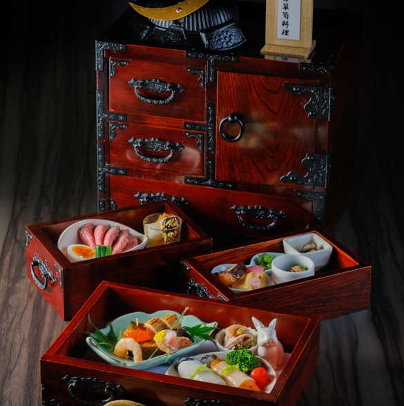 梅治郎 伊達の仙臺箪笥懐石コース【10000円】 | 杜の迎賓館 十四代梅治郎