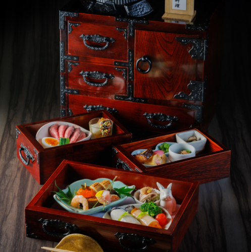 Enjoy Sendai Tansu cuisine, inherited from Shokeikaku, the former residence of Count Date.