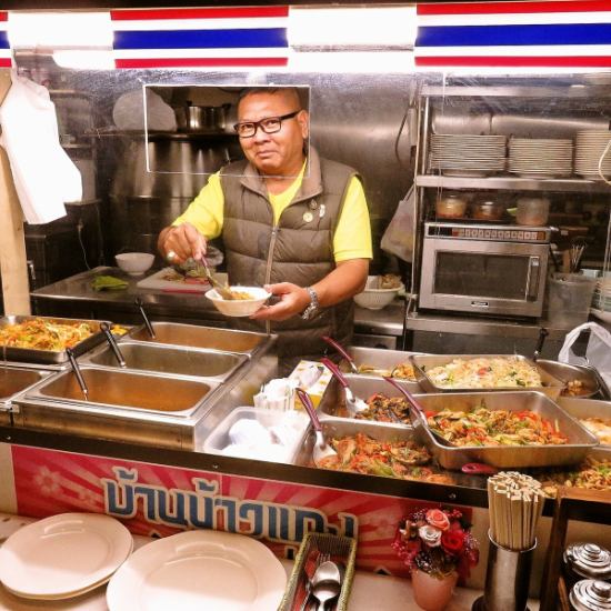 色んなお客様で賑わうタイ居酒屋！しっぽり一人のみにも最適〇