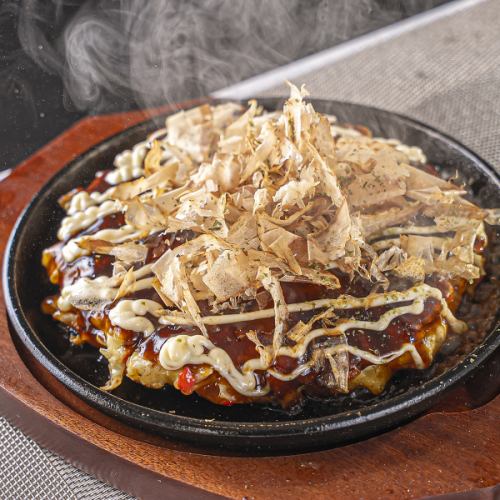 ◆国産豚使用の「お好み焼き」・「焼きそば」もぜひ◆