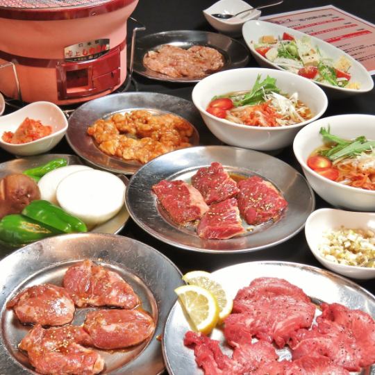 <<Yakiniku & Kushikatsu Course>> 2 hours all-you-can-drink + 12 dishes 5198 yen but with coupon it's 4800 yen (tax included)