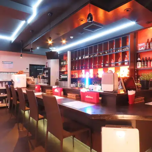 A secluded location.This is a place where you can primarily enjoy alcoholic beverages.