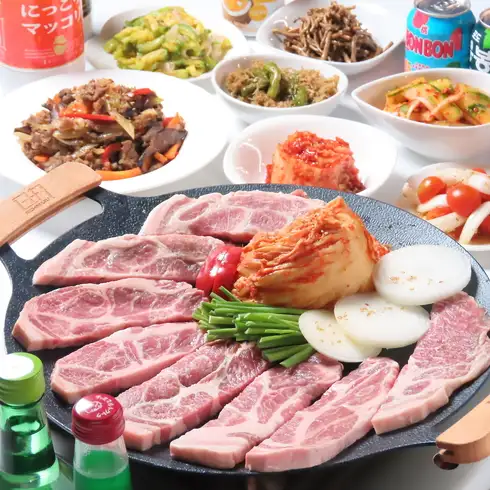 Perfect for a girls' get-together! We'll give you a free bottle of Chamisul to share!