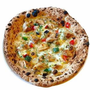 Charcoal grilled chicken and colorful vegetables