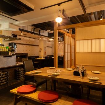 ≪結合テーブル席≫5～8名様でのご利用が可能です。会社宴会・プチ同窓会などに◎ドリンクやコースも豊富に取り揃えてお待ちしております！