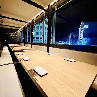 It is a completely private room with a sunken kotatsu table.Not only for entertainment, but also for dates and meetings.*The ceiling is open according to the Fire Service Act.