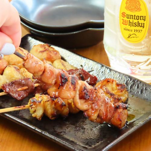 【自家製のタレと塩で存分に楽しめる】もも