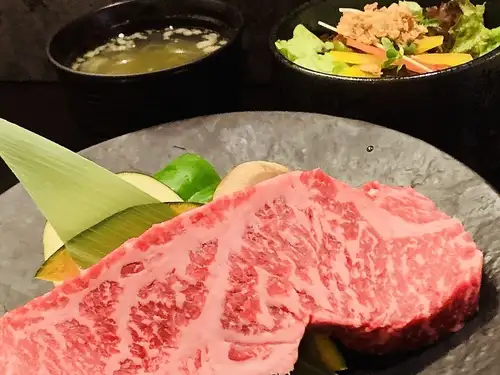 飛騨牛ロースランチ
