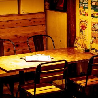 会話の弾むテーブル席♪