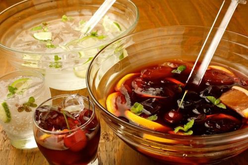 HAPPY HOUR! 11:30에서 18:00까지 알코올 전품 330 엔!