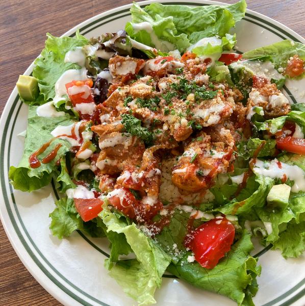 【人気No.1】カフェ・ランチ利用に◎当店自慢の『チキンオーバーライス』！
