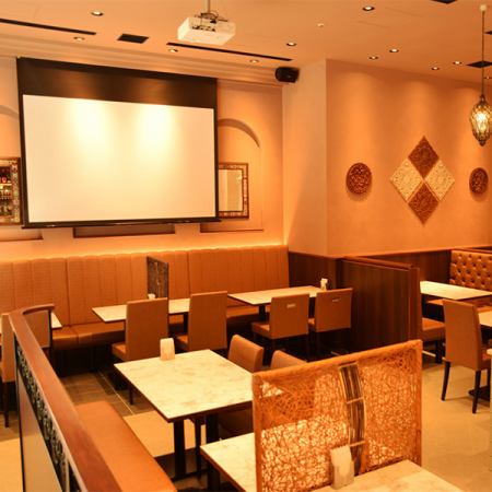 전세 파티나 결혼식 2차회의 연출·여흥에 사용하실 수 있는 프로젝터나 음향 기기도 충실!CD&DVD 재생, iPad&PC등의 접속도 가능합니다.