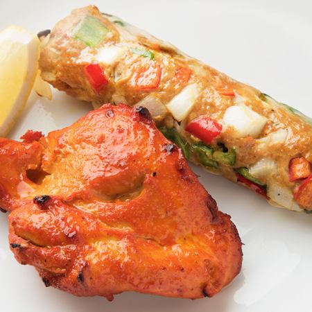 바베큐 (시크 카밥 & 치킨 티카) Barbecue (Seekh Kabab & Chicken Tikka)