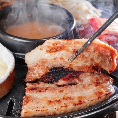 【京都冷麺ハーフ付】120分サムギョプサル食べ放題コース！ 2980円