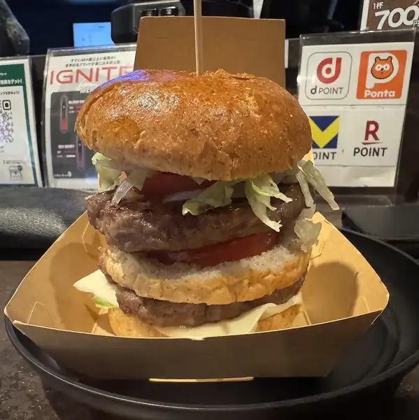 【圧倒的満足感】肉汁がジュワッと弾ける！「LITバーガー