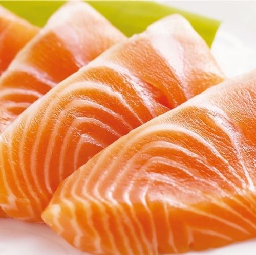 ≪No. 2 Most Popular≫ Specially Selected Aomori Salmon Sashimi
