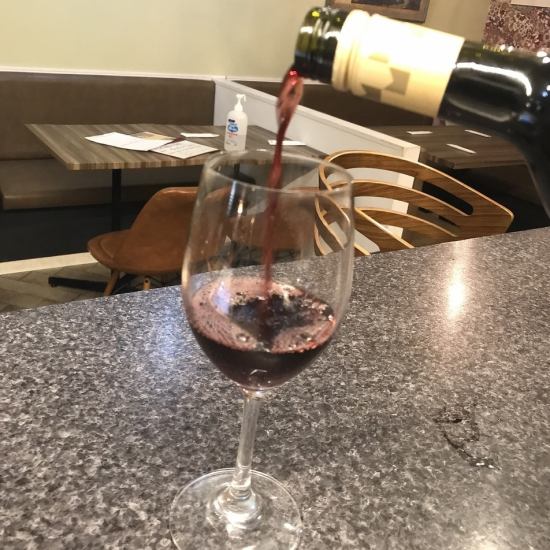 ワイン飲み放題！30分440円（税込）　※1時間以上のご利用から