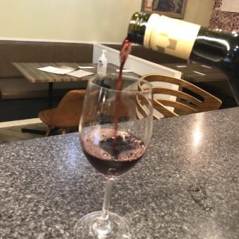 アンキーオ名物ワイン飲み放題！30分500円（税込）　※1時間以上のご利用から