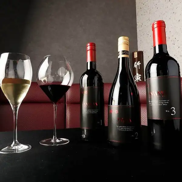 単品飲み放題で楽しむ贅沢時間・2時間3800円(税込)、＋500円(税込)でビール追加