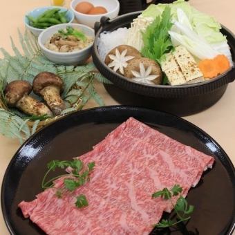 【음료 무제한 ◆국산 소 스키야키 코스】 고급 고기의 맛 ◎ 제철 야채, 우동 or 밥, 디저트