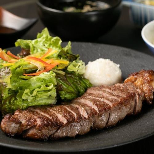 A luxurious lunch for adults! Enjoy 240g of meat