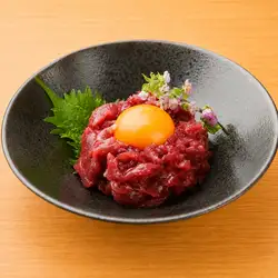 桜ユッケ