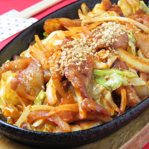 【店長おすすめ】豚肉と野菜のコチュジャン炒め☆