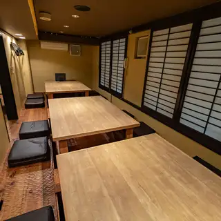 掘りごたつ席をご用意