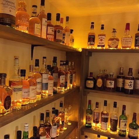 以難得一見的日本威士忌為首，備有各種稀有清酒。