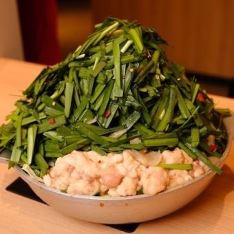 ぷりぷりもつ鍋大満足コース（ぷりぷりもつだけ使用したもつ鍋＋小鉢＋豆腐＋ちゃんぽん食放）