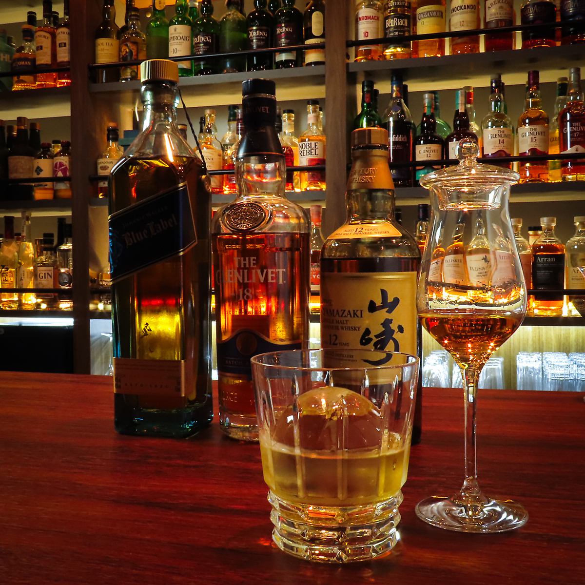 豊富なウイスキーやフレッシュカクテルが人気のBar♪