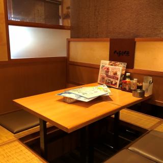 Please relax in the comfortable sunken kotatsu.