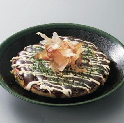 Okonomiyaki (pork and egg)
