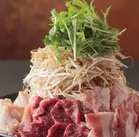 If you want to enjoy the original teppan hotpot at a reasonable price, try the [Easy Course] for 2,500 yen