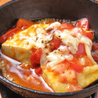 Tofu grilled with fluffy tomato cheese