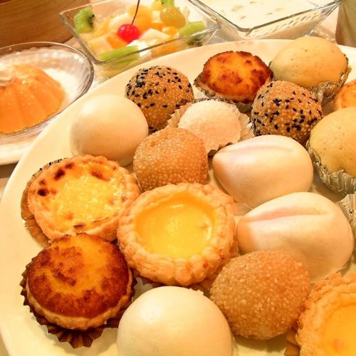 Custard pudding pie (3 pieces per plate)/Portuguese tart (3 pieces per plate)/Sesame dumplings with azuki bean paste (3 pieces per plate)