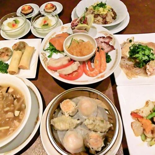 【僅限餐點】主廚推薦夏季套餐（9道菜）/包含3種港式點心、涼拌擔擔麵等。 5830日圓（含稅）