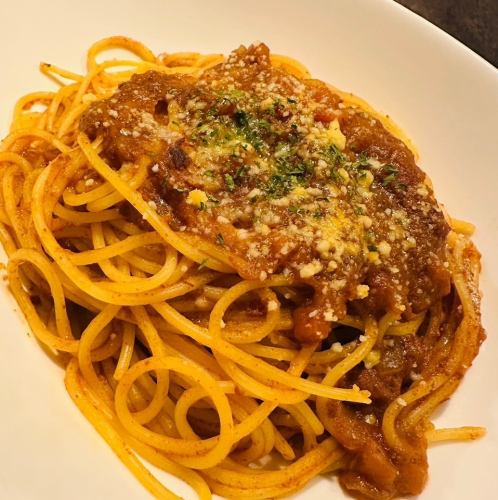 パスタ　ボロネーゼ