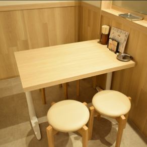 テーブル席もご用意