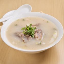 伝統の味　牛肉スープ