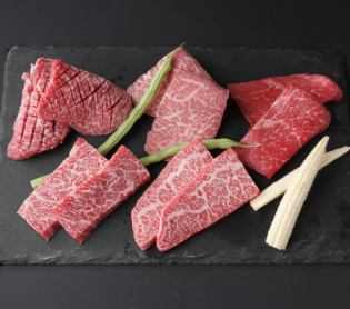 Assortment of 5 types of rare cuts of Kyushu-produced Japanese Black Beef