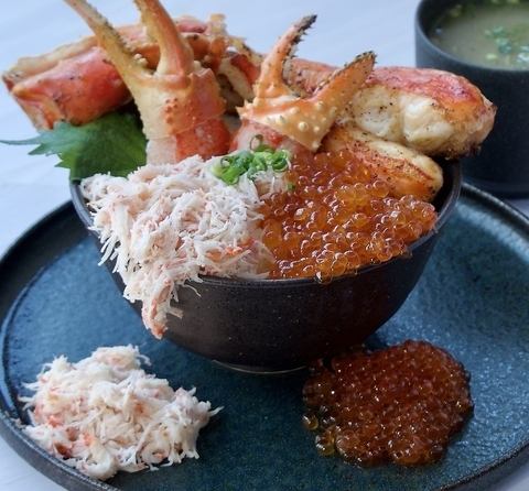 かにやいくら等の海鮮丼も◎ランチでのご利用にもおすすめです♪