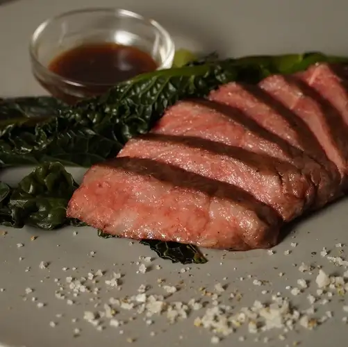 ちょっと贅沢に!幻の黒毛和牛『今別牛』と2時間飲み放題付きコース 6000円(税込)