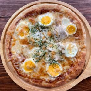 BBQ CHICKEN EGG PIZZA（燒烤雞肉雞蛋披薩）